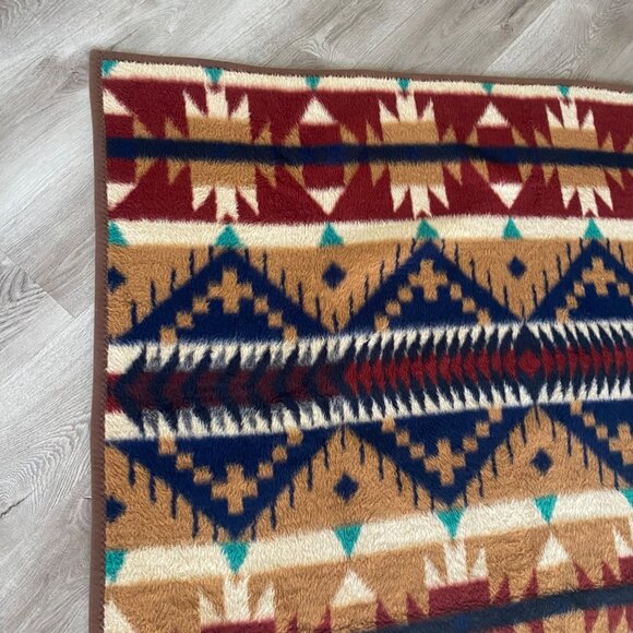 Vintage {77 x 58.5 inches} Vuteks Vokovar Crown Crafts Blanket Acrylic 1989 - Picture 11 of 12